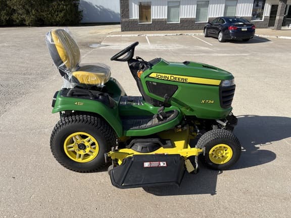 Image of John Deere X734 Primary image