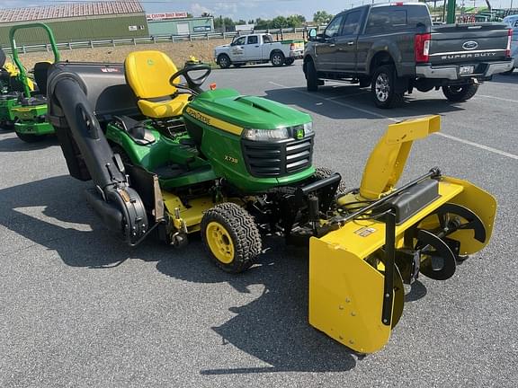 Image of John Deere X738 equipment image 2