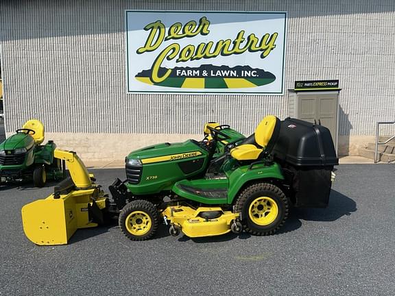 Image of John Deere X738 Primary image