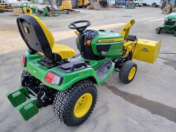 Image of John Deere X738 equipment image 2