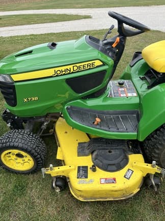 Main image John Deere X738