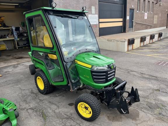 Image of John Deere X738 Primary image
