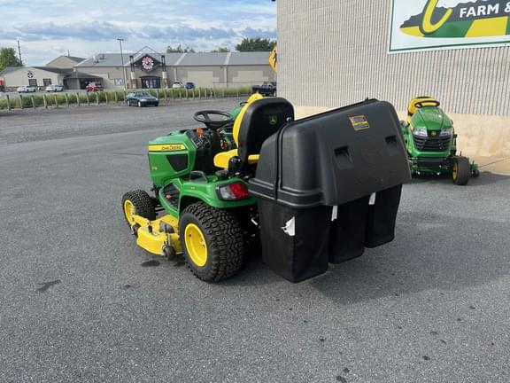 Image of John Deere X738 equipment image 4