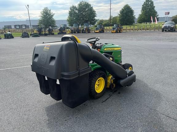 Image of John Deere X738 equipment image 3