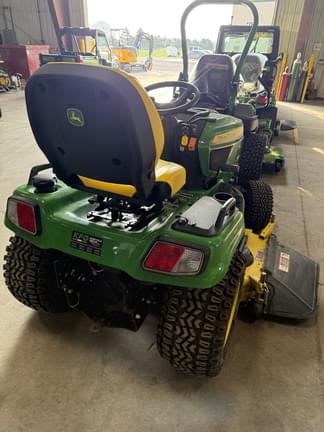 Image of John Deere X738 equipment image 2
