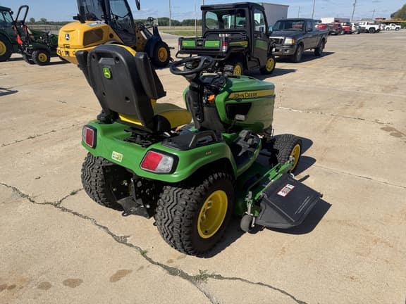 Image of John Deere X738 equipment image 2