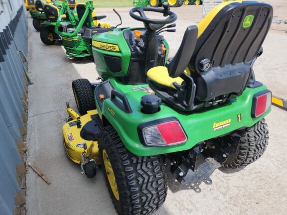 Image of John Deere X739 equipment image 1