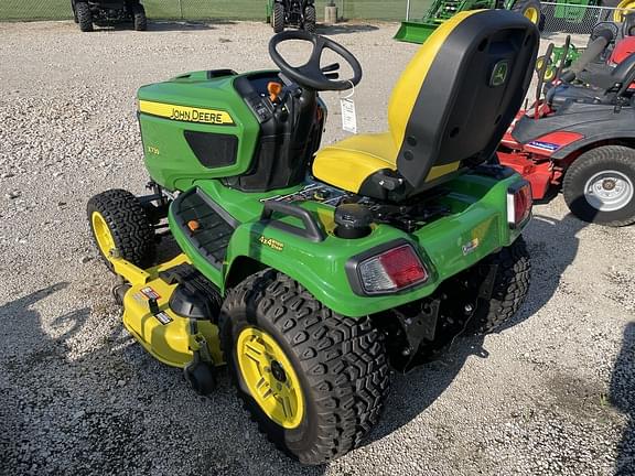 Image of John Deere X739 equipment image 3