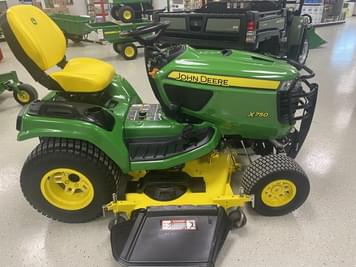 Main image John Deere X750