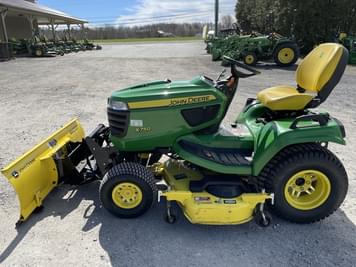 Main image John Deere X750