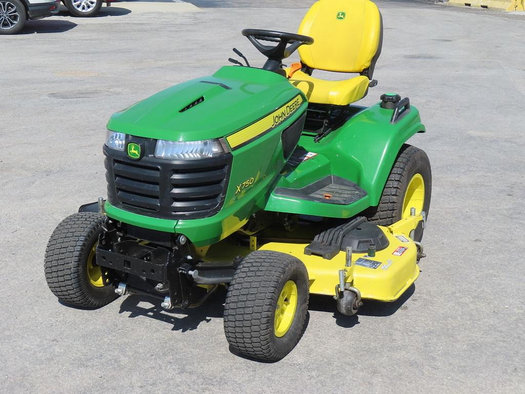 Image of John Deere X750 Primary image