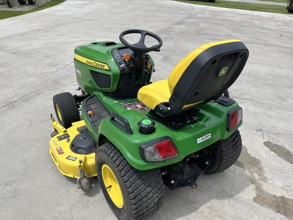 Image of John Deere X750 equipment image 3