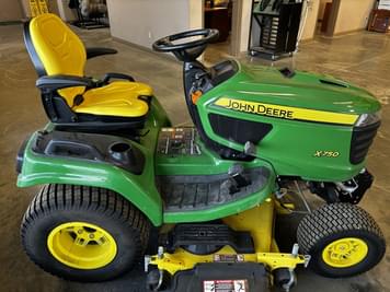 Main image John Deere X750