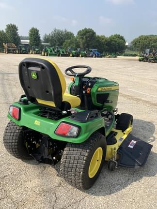 Image of John Deere X750 equipment image 2