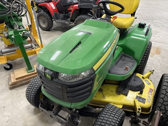 2019 John Deere X750 Equipment Image0