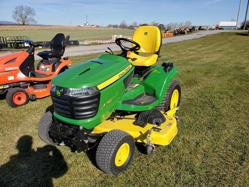 Image of John Deere X750 Primary image