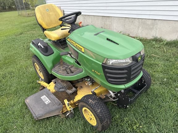 Image of John Deere X754 Image 1