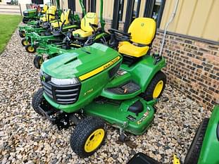 2019 John Deere X758 Equipment Image0