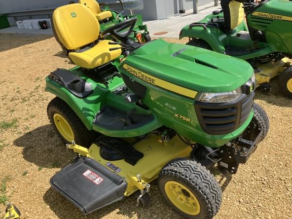 Image of John Deere X758 equipment image 1