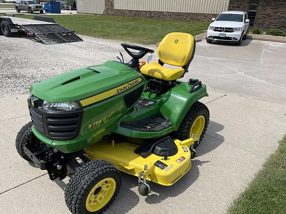 Image of John Deere X758 Primary image