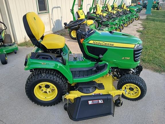 Image of John Deere X758 Primary image