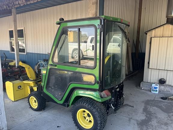 Image of John Deere X758 Primary image
