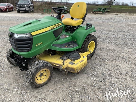 Image of John Deere X758 equipment image 1