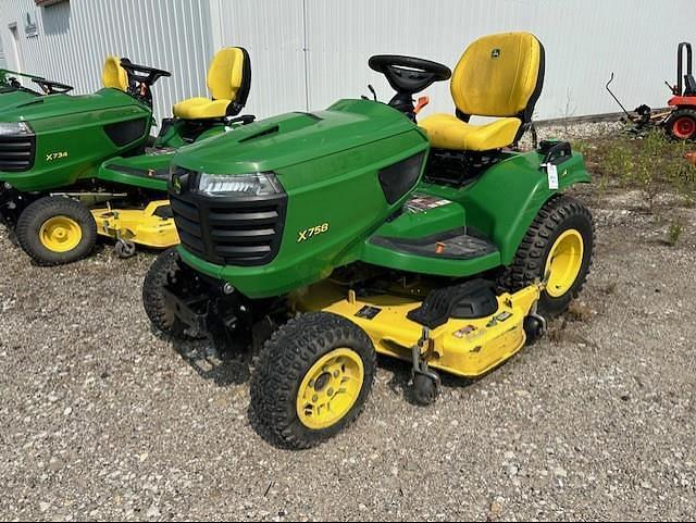 Image of John Deere X758 equipment image 2