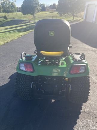 2019 John Deere X758 Equipment Image0
