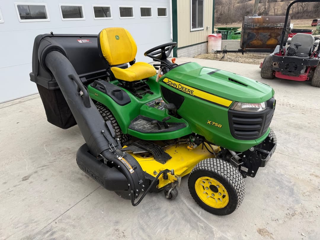 Image of John Deere X758 Primary image