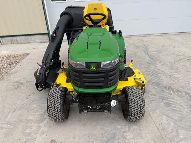 Image of John Deere X758 equipment image 1