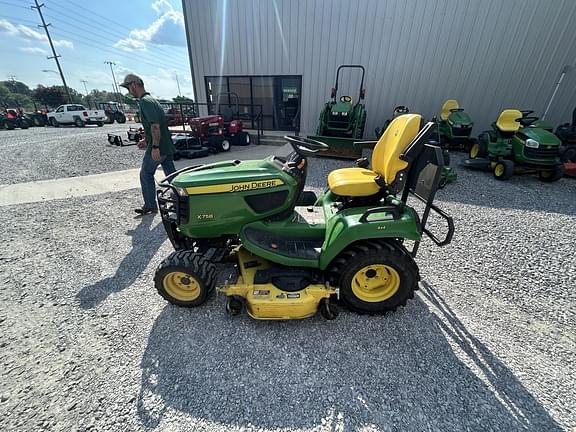 Image of John Deere X758 equipment image 1