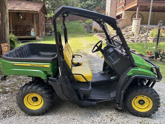 Image of John Deere XUV 560E equipment image 1