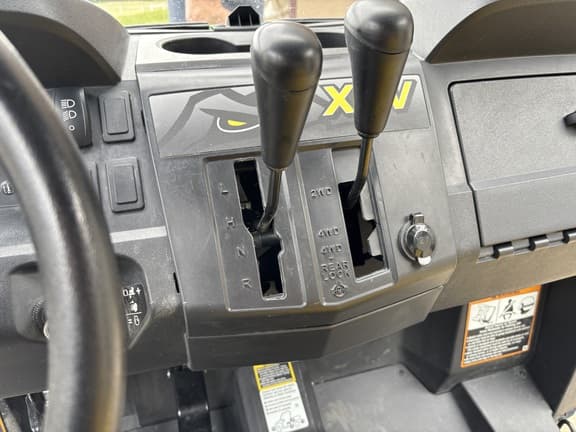 Image of John Deere XUV 590M equipment image 4