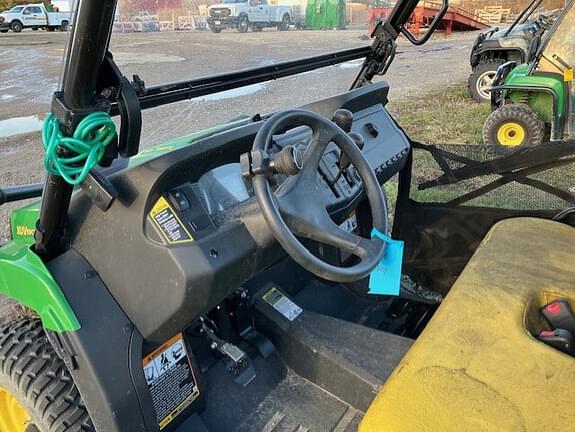 Image of John Deere XUV 590M equipment image 3