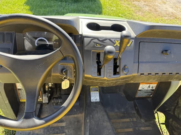 Image of John Deere XUV 590M equipment image 4