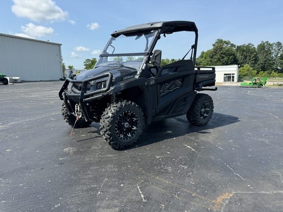 2019 John Deere XUV 590M Equipment Image0
