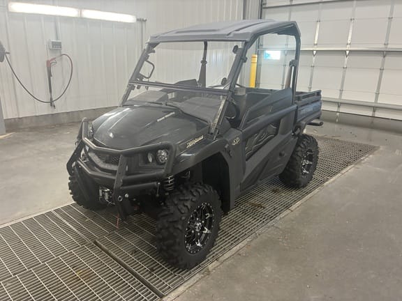 2019 John Deere XUV 590M Equipment Image0