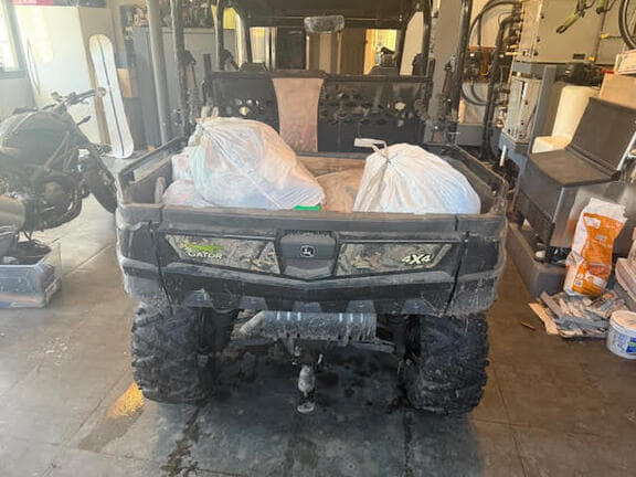 Image of John Deere XUV 590M equipment image 2