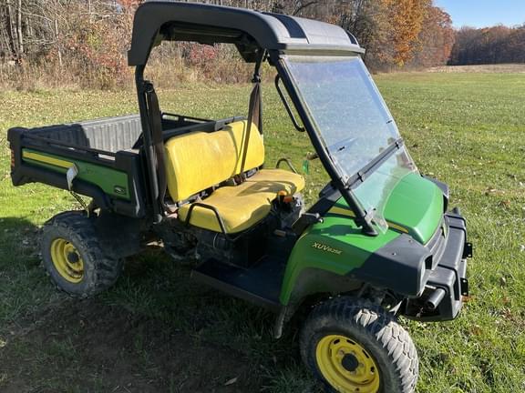 Image of John Deere XUV 825E Primary image