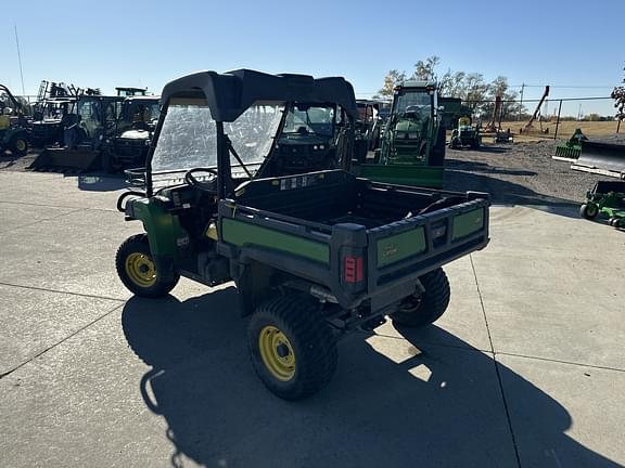 Image of John Deere XUV 825E equipment image 3