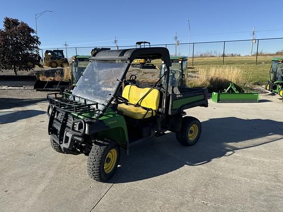 Image of John Deere XUV 825E equipment image 1