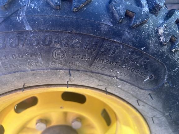 Image of John Deere XUV 825E equipment image 2