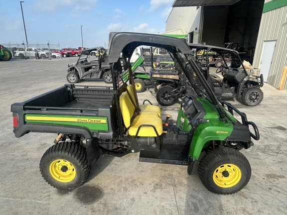 Image of John Deere XUV 825E equipment image 1
