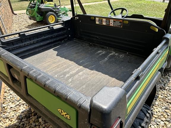 Image of John Deere XUV 825M equipment image 4