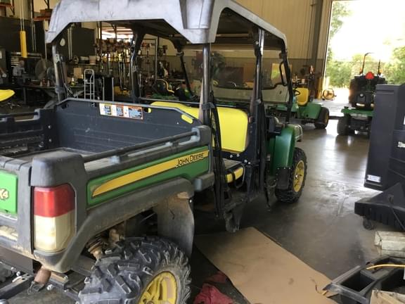 Image of John Deere XUV 825M equipment image 4