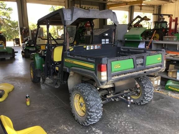 Image of John Deere XUV 825M equipment image 3