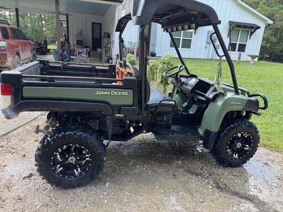 Image of John Deere XUV 825M equipment image 2