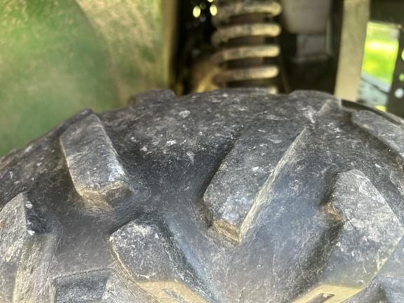 Image of John Deere XUV 825M equipment image 4