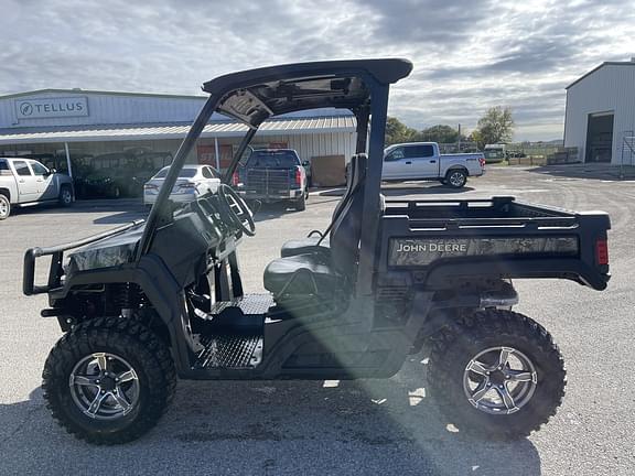 Image of John Deere Gator XUV 835E equipment image 1